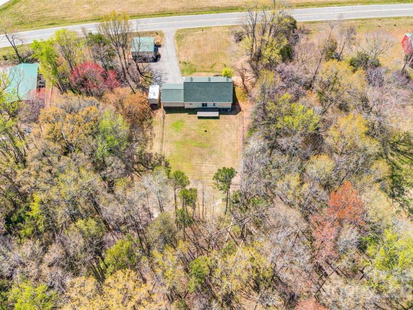 2146 Lawrence Road, Clover, SC 29710.  MLS# CAR4238058, YatesRealty ID 5178. 
