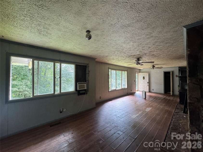 49 Burley Drive, Waynesville, NC 28786.  MLS# CAR4426282, YatesRealty ID 51780. 