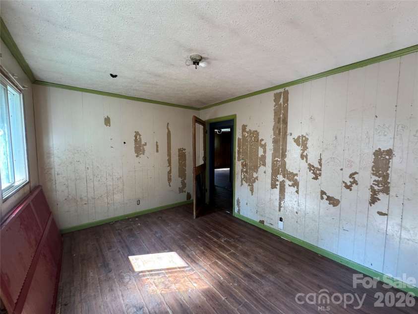 49 Burley Drive, Waynesville, NC 28786.  MLS# CAR4426282, YatesRealty ID 51780. 
