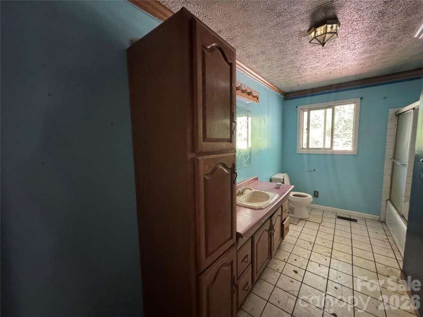 49 Burley Drive, Waynesville, NC 28786.  MLS# CAR4426282, YatesRealty ID 51780. 