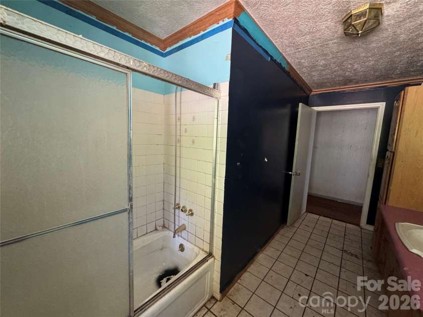 49 Burley Drive, Waynesville, NC 28786.  MLS# CAR4426282, YatesRealty ID 51780. 