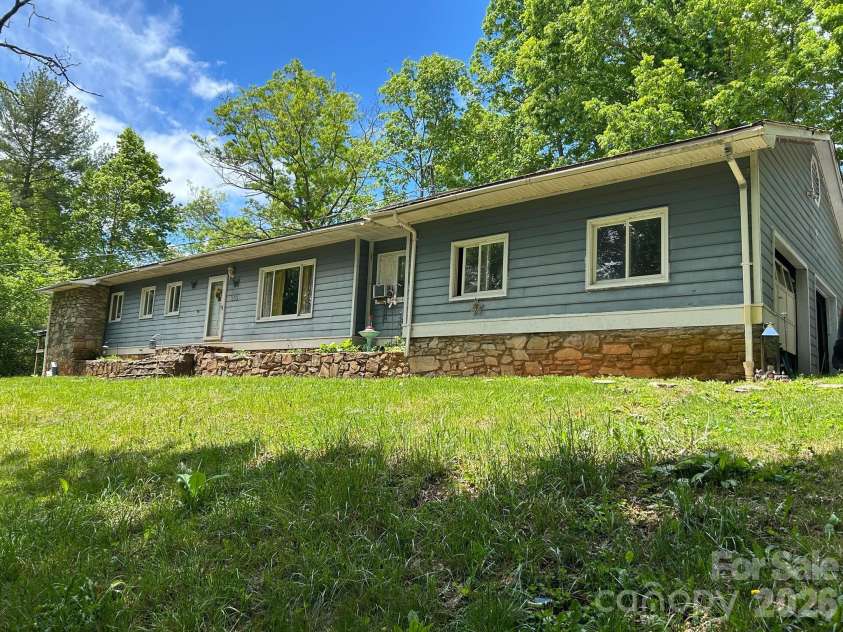 49 Burley Drive, Waynesville, NC 28786.  MLS# CAR4426282, YatesRealty ID 51780. 