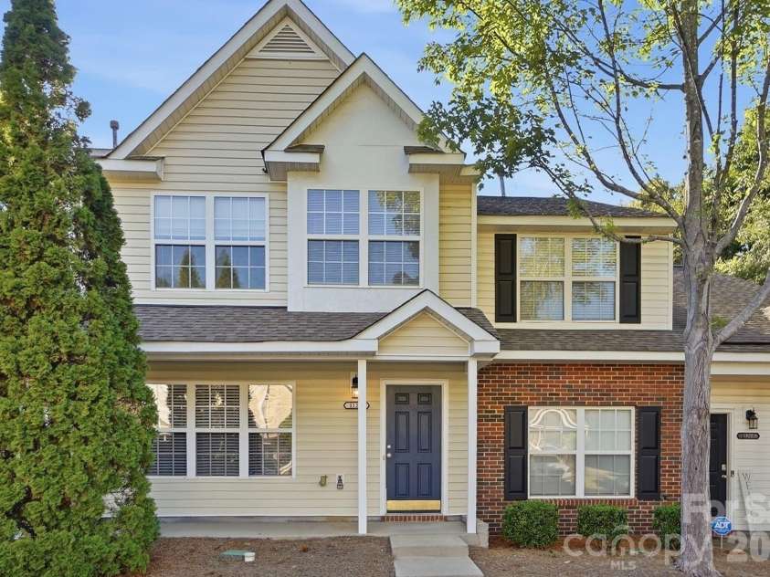 11214 Grass Field Road, Charlotte, NC 28213.  MLS# CAR4425322, YatesRealty ID 51781. 