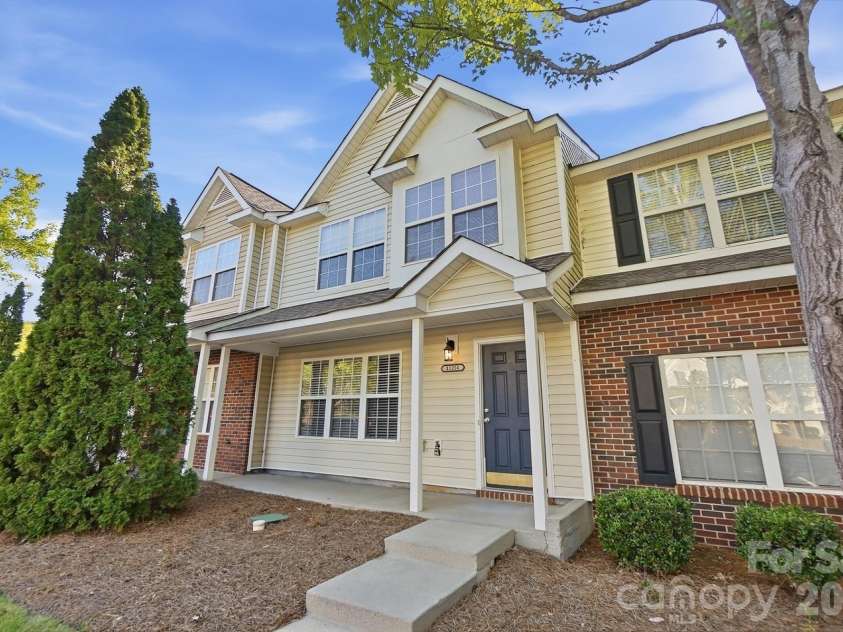 11214 Grass Field Road, Charlotte, NC 28213.  MLS# CAR4425322, YatesRealty ID 51781. 