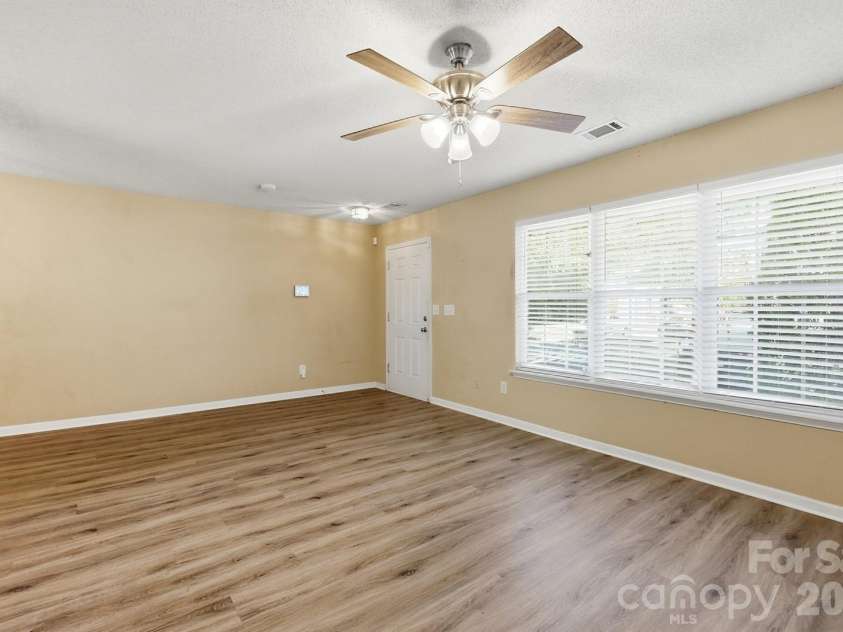 11214 Grass Field Road, Charlotte, NC 28213.  MLS# CAR4425322, YatesRealty ID 51781. 