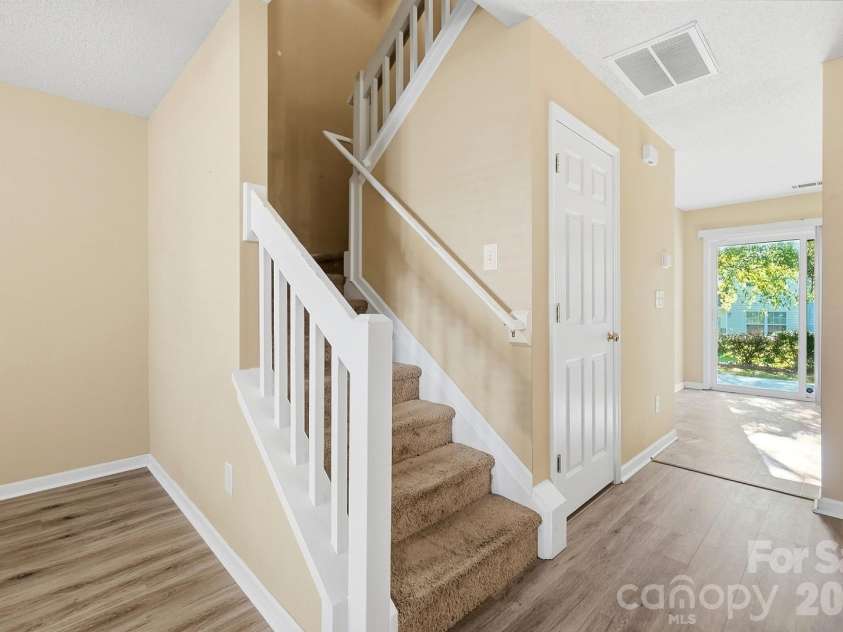 11214 Grass Field Road, Charlotte, NC 28213.  MLS# CAR4425322, YatesRealty ID 51781. 