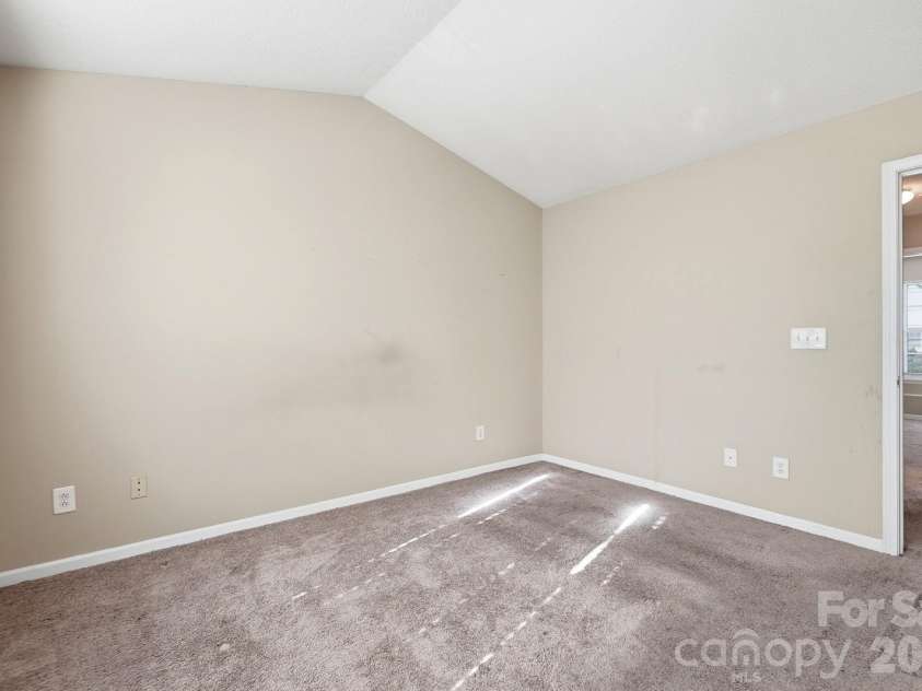 11214 Grass Field Road, Charlotte, NC 28213.  MLS# CAR4425322, YatesRealty ID 51781. 