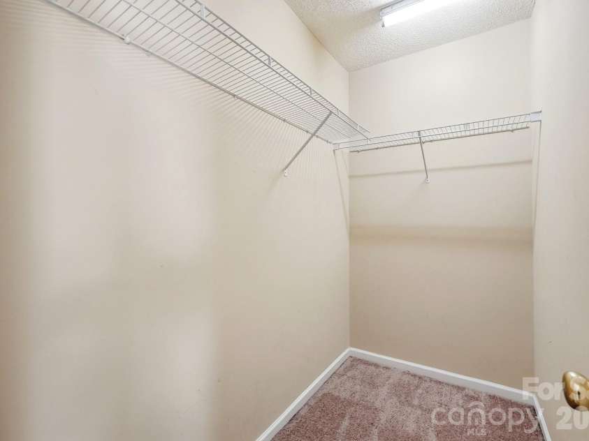 11214 Grass Field Road, Charlotte, NC 28213.  MLS# CAR4425322, YatesRealty ID 51781. 