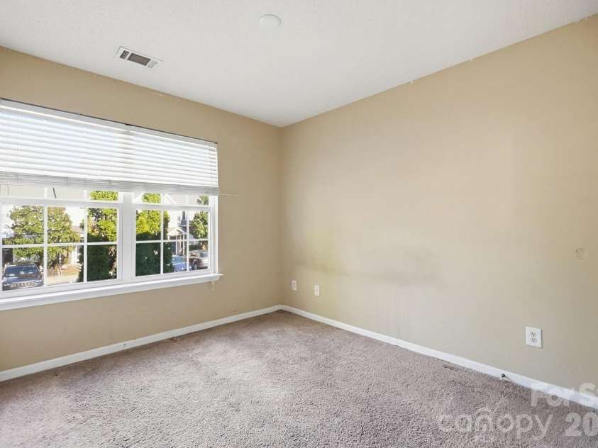 11214 Grass Field Road, Charlotte, NC 28213.  MLS# CAR4425322, YatesRealty ID 51781. 