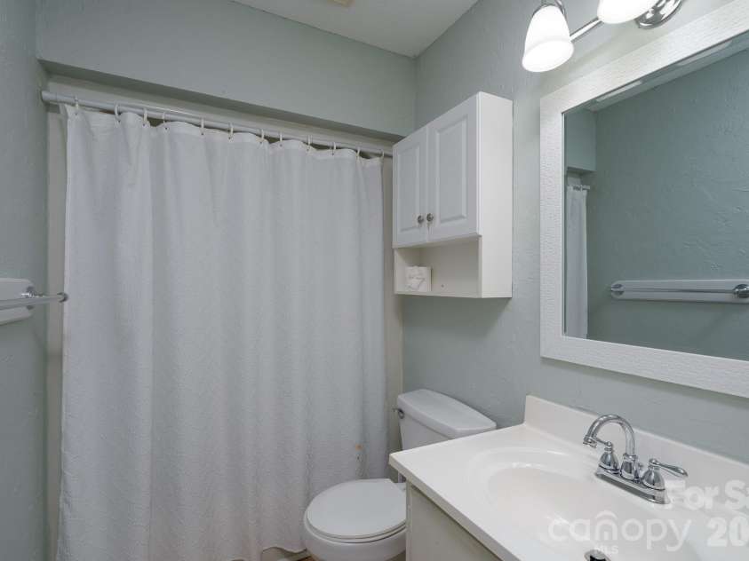 460 Camrose Circle, Concord, NC 28025.  MLS# CAR4426248, YatesRealty ID 51784. Primary Bedroom 2 Full Bath