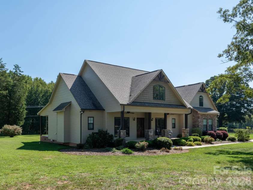 2305 Upper Palmer Road, Salisbury, NC 28146.  MLS# CAR4424453, YatesRealty ID 51787. 