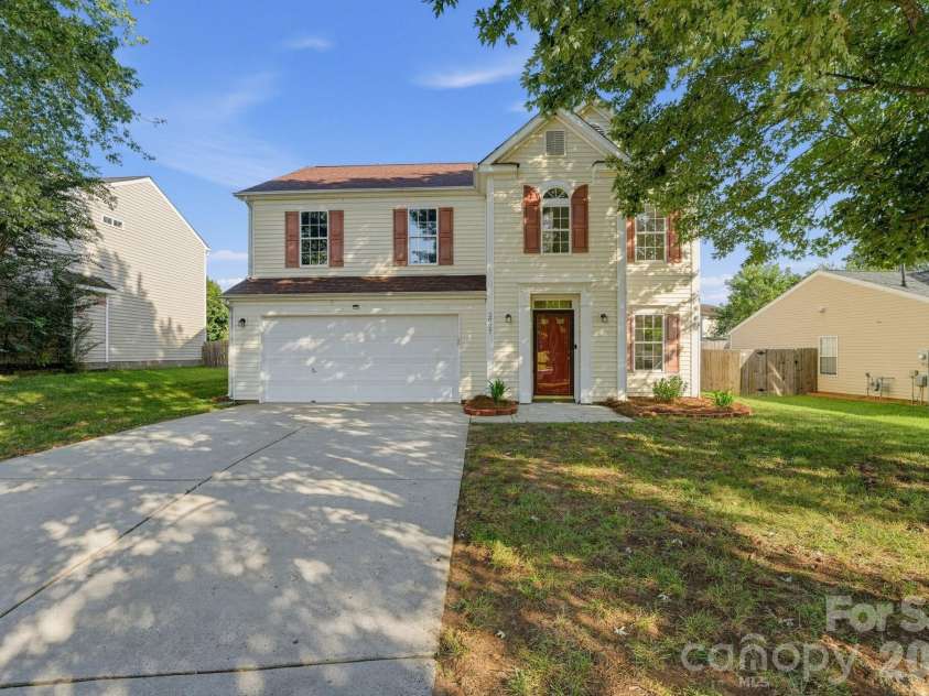 3027 Hawick Commons Drive, Concord, NC 28027.  MLS# CAR4426324, YatesRealty ID 51789. 