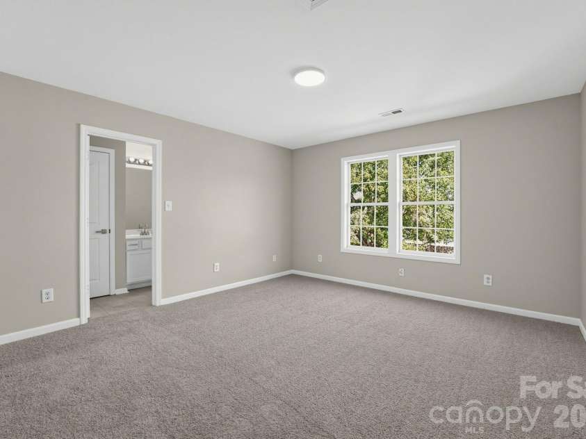 3027 Hawick Commons Drive, Concord, NC 28027.  MLS# CAR4426324, YatesRealty ID 51789. 