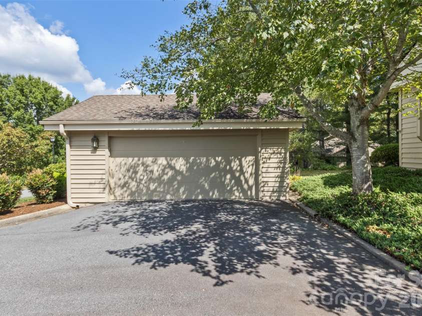 3001 Saint Augustine Place, Asheville, NC 28805.  MLS# CAR4424011, YatesRealty ID 51790. Detached 2 car garage