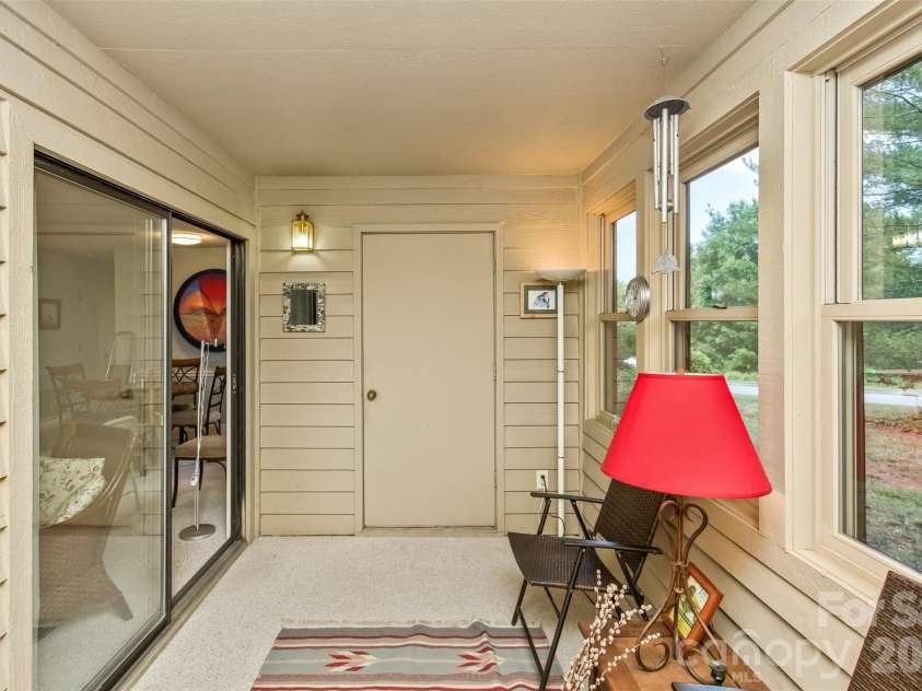 3001 Saint Augustine Place, Asheville, NC 28805.  MLS# CAR4424011, YatesRealty ID 51790. Sunroom