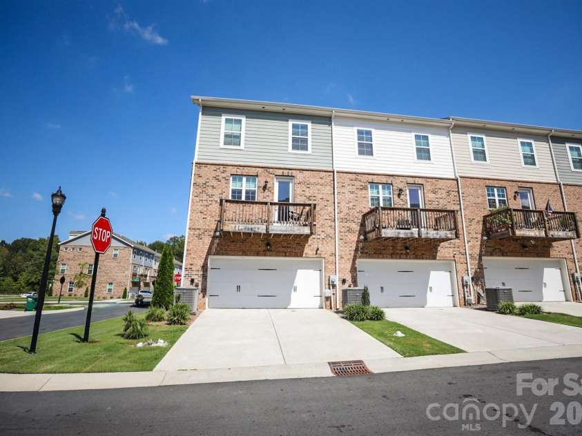 15025 Camus Court, Mint Hill, NC 28227.  MLS# CAR4426343, YatesRealty ID 51793. 
