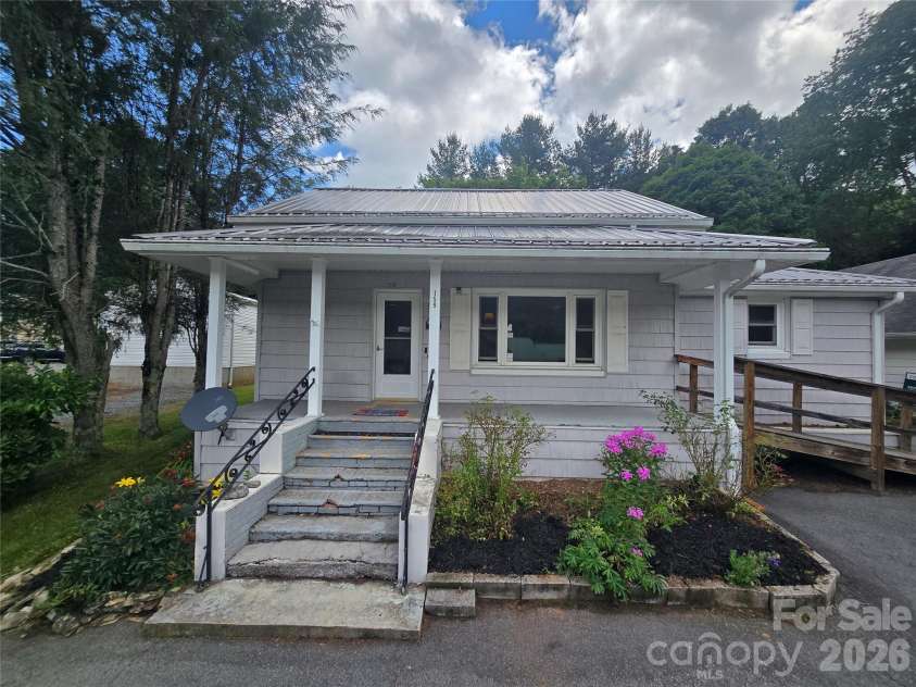 159 Hubert Street, Newland, NC 28657.  MLS# CAR4426333, YatesRealty ID 51794. 