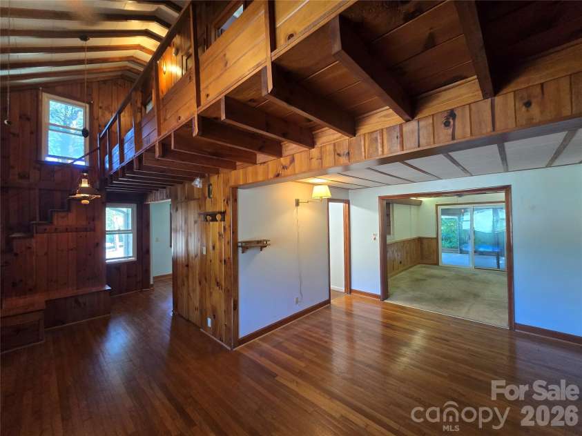 159 Hubert Street, Newland, NC 28657.  MLS# CAR4426333, YatesRealty ID 51794. 