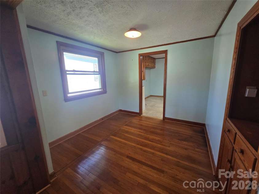159 Hubert Street, Newland, NC 28657.  MLS# CAR4426333, YatesRealty ID 51794. 