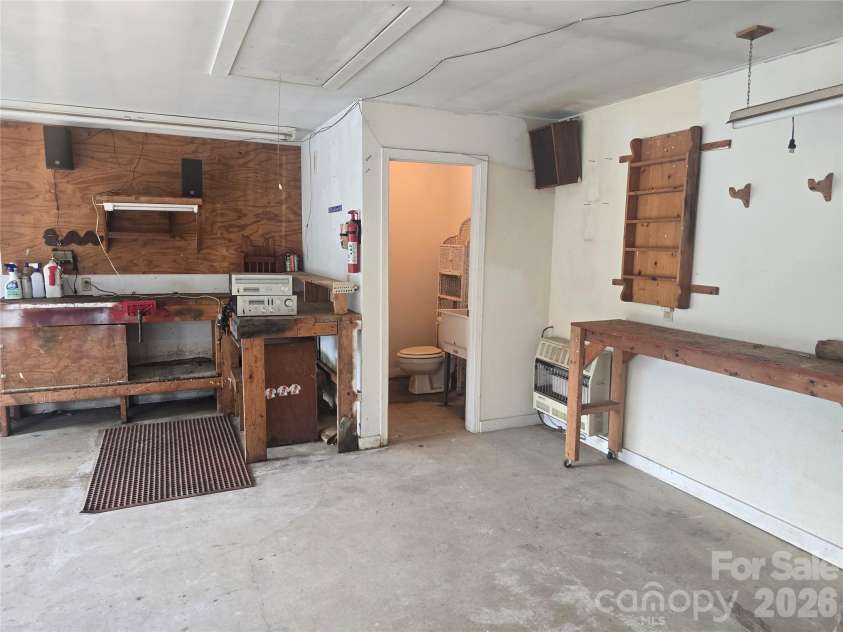 159 Hubert Street, Newland, NC 28657.  MLS# CAR4426333, YatesRealty ID 51794. 