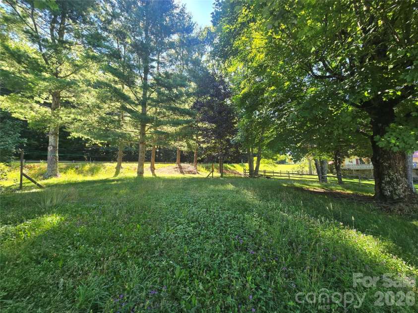 159 Hubert Street, Newland, NC 28657.  MLS# CAR4426333, YatesRealty ID 51794. 