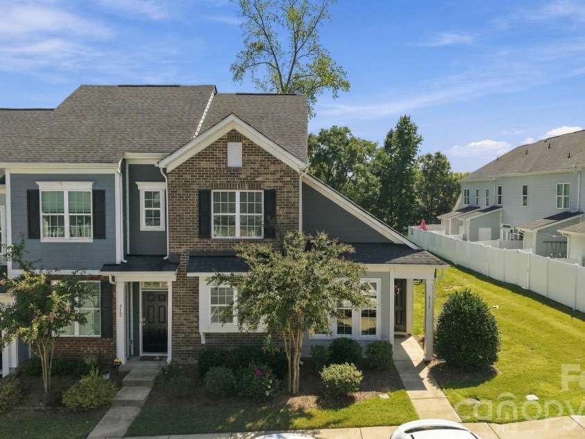 510 Dorman Street, Belmont, NC 28012.  MLS# CAR4422613, YatesRealty ID 51796. 