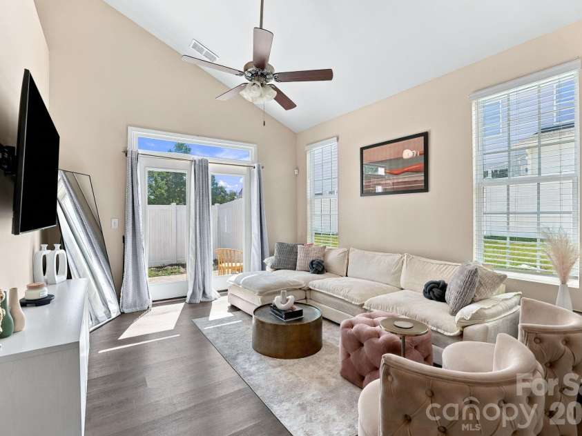 510 Dorman Street, Belmont, NC 28012.  MLS# CAR4422613, YatesRealty ID 51796. 