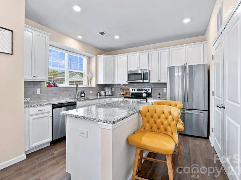 510 Dorman Street, Belmont, NC 28012.  MLS# CAR4422613, YatesRealty ID 51796. 
