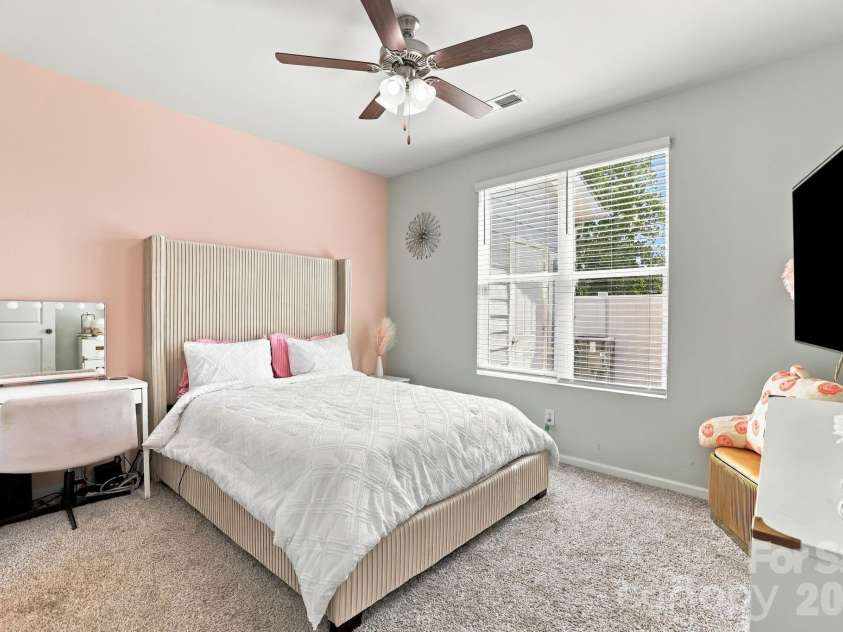 510 Dorman Street, Belmont, NC 28012.  MLS# CAR4422613, YatesRealty ID 51796. 