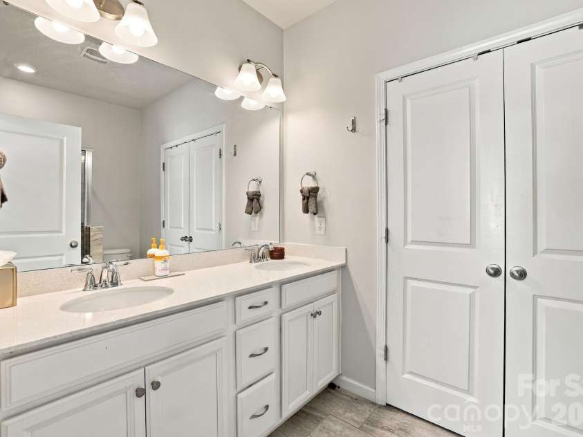 510 Dorman Street, Belmont, NC 28012.  MLS# CAR4422613, YatesRealty ID 51796. 