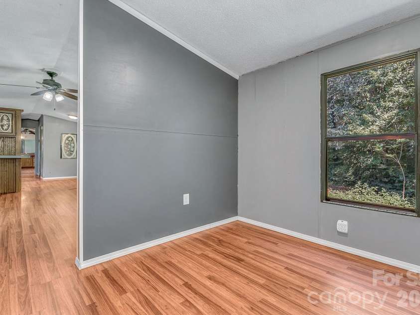 17 Blackberry Lane, Candler, NC 28715.  MLS# CAR4424424, YatesRealty ID 51798. 