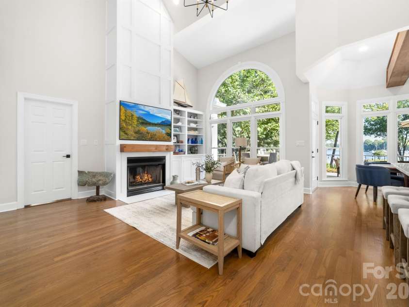 20019 Chapel Point Lane, Cornelius, NC 28031.  MLS# CAR4426213, YatesRealty ID 51799. 