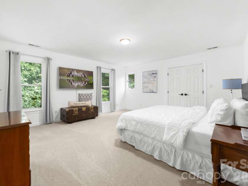 20019 Chapel Point Lane, Cornelius, NC 28031.  MLS# CAR4426213, YatesRealty ID 51799. 