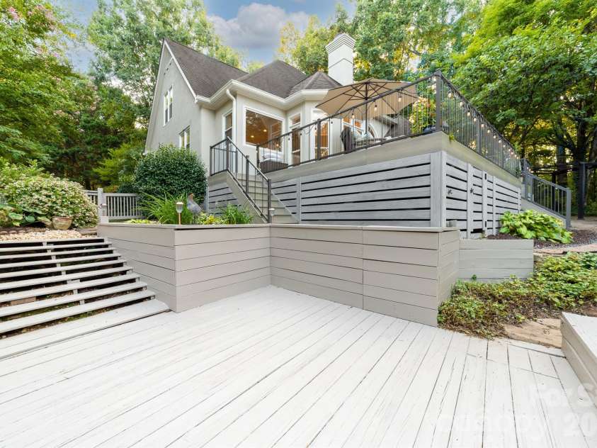 20019 Chapel Point Lane, Cornelius, NC 28031.  MLS# CAR4426213, YatesRealty ID 51799. 