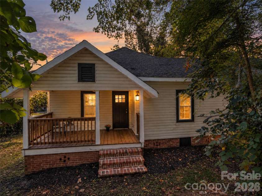 795 Tate Street, Marion, NC 28752.  MLS# CAR4426347, YatesRealty ID 51801. 