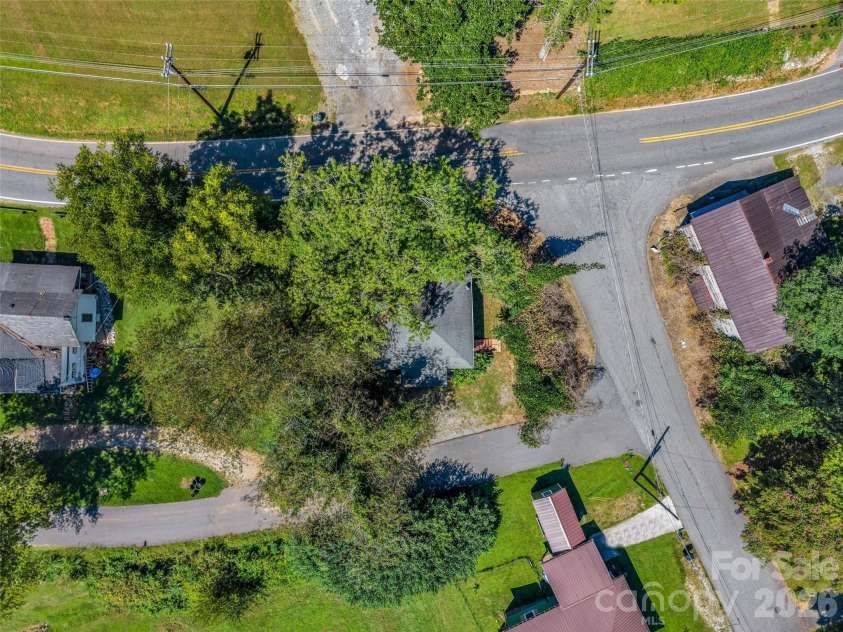 795 Tate Street, Marion, NC 28752.  MLS# CAR4426347, YatesRealty ID 51801. 