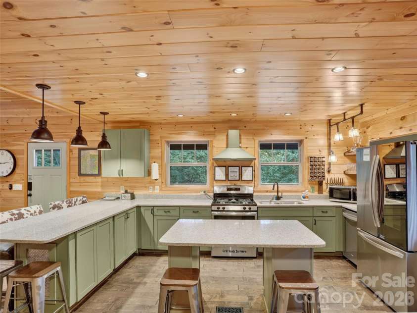 3050 Green River Cove Road, Saluda, NC 28773.  MLS# CAR4422760, YatesRealty ID 51804. 