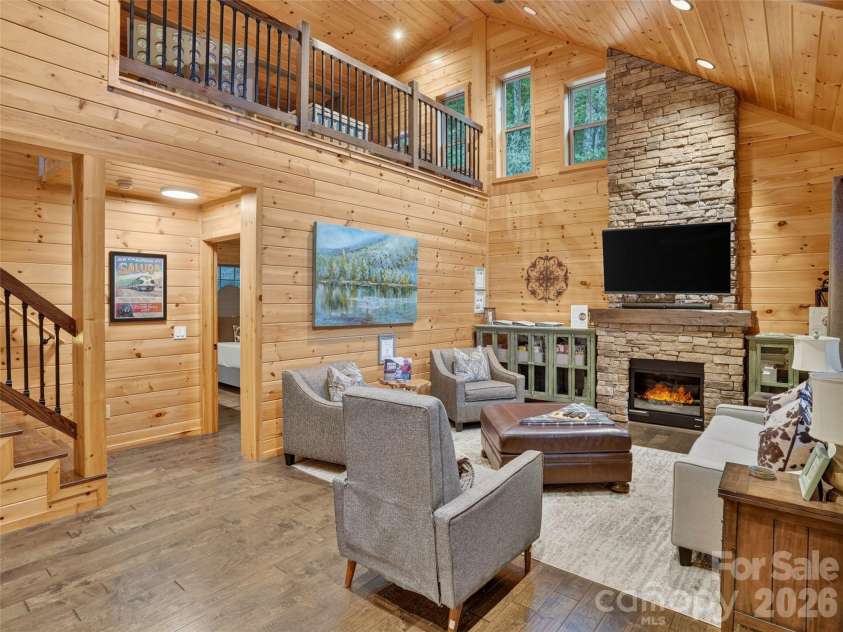 3050 Green River Cove Road, Saluda, NC 28773.  MLS# CAR4422760, YatesRealty ID 51804. 