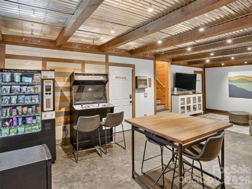 3050 Green River Cove Road, Saluda, NC 28773.  MLS# CAR4422760, YatesRealty ID 51804. 