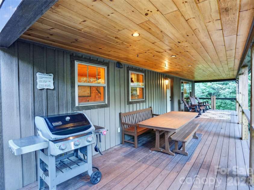 3050 Green River Cove Road, Saluda, NC 28773.  MLS# CAR4422760, YatesRealty ID 51804. 