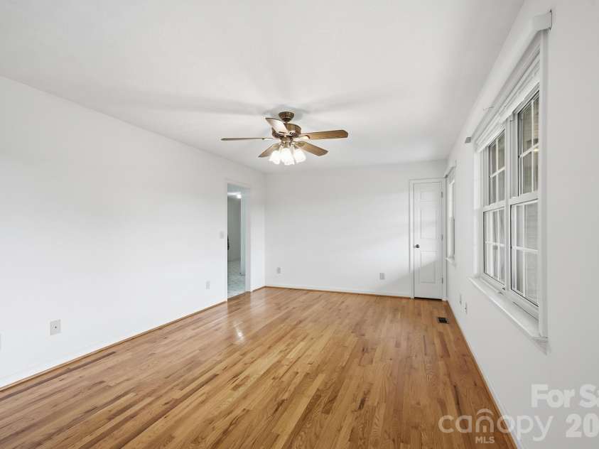2112 Brittian Lane, Lenoir, NC 28645.  MLS# CAR4395172, YatesRealty ID 51805. 