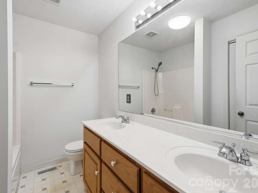 2112 Brittian Lane, Lenoir, NC 28645.  MLS# CAR4395172, YatesRealty ID 51805. 