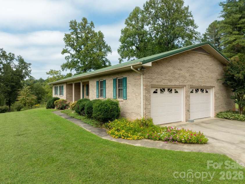 2112 Brittian Lane, Lenoir, NC 28645.  MLS# CAR4395172, YatesRealty ID 51805. 