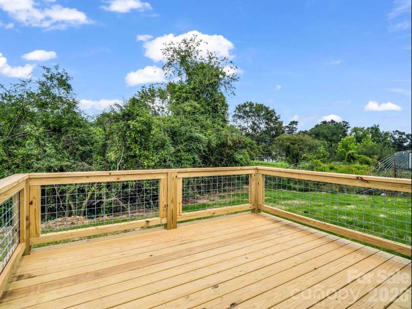 115 Maplewood Knoll Drive, Flat Rock, NC 28726.  MLS# CAR4403782, YatesRealty ID 51807. 