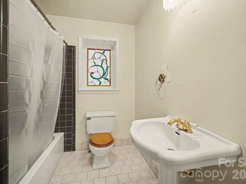 1831 Lafayette Street, Shelby, NC 28150.  MLS# CAR4396556, YatesRealty ID 51808. 2nd bathroom