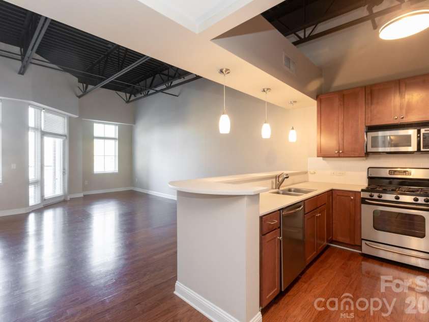 3920 Sharon Road, Charlotte, NC 28211.  MLS# CAR4399191, YatesRealty ID 5181. 