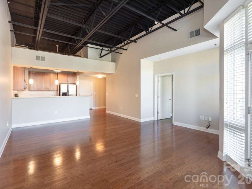 3920 Sharon Road, Charlotte, NC 28211.  MLS# CAR4399191, YatesRealty ID 5181. 