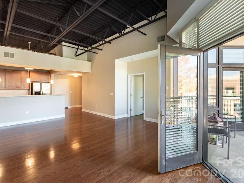 3920 Sharon Road, Charlotte, NC 28211.  MLS# CAR4399191, YatesRealty ID 5181. 