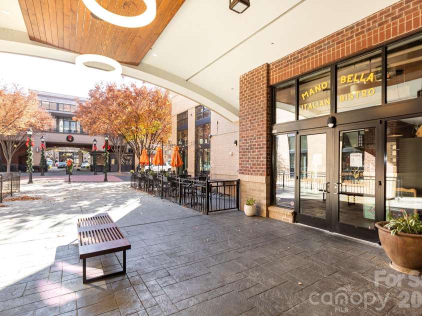 3920 Sharon Road, Charlotte, NC 28211.  MLS# CAR4399191, YatesRealty ID 5181. 