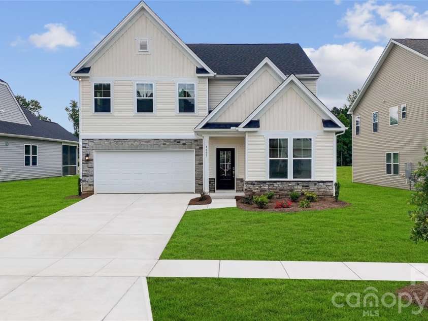 6229 Ludell Lane, Charlotte, NC 28215.  MLS# CAR4426356, YatesRealty ID 51811. Example Photo